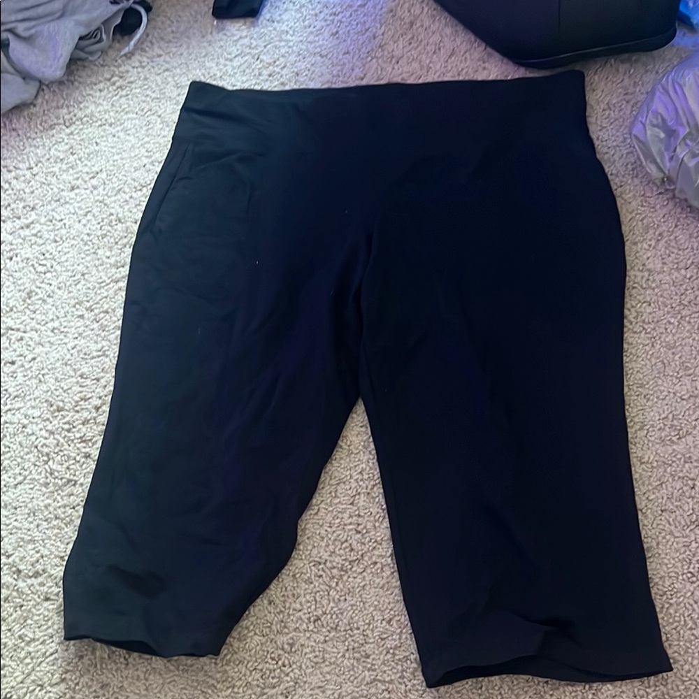 Livi Active Midnight Black Shorts
